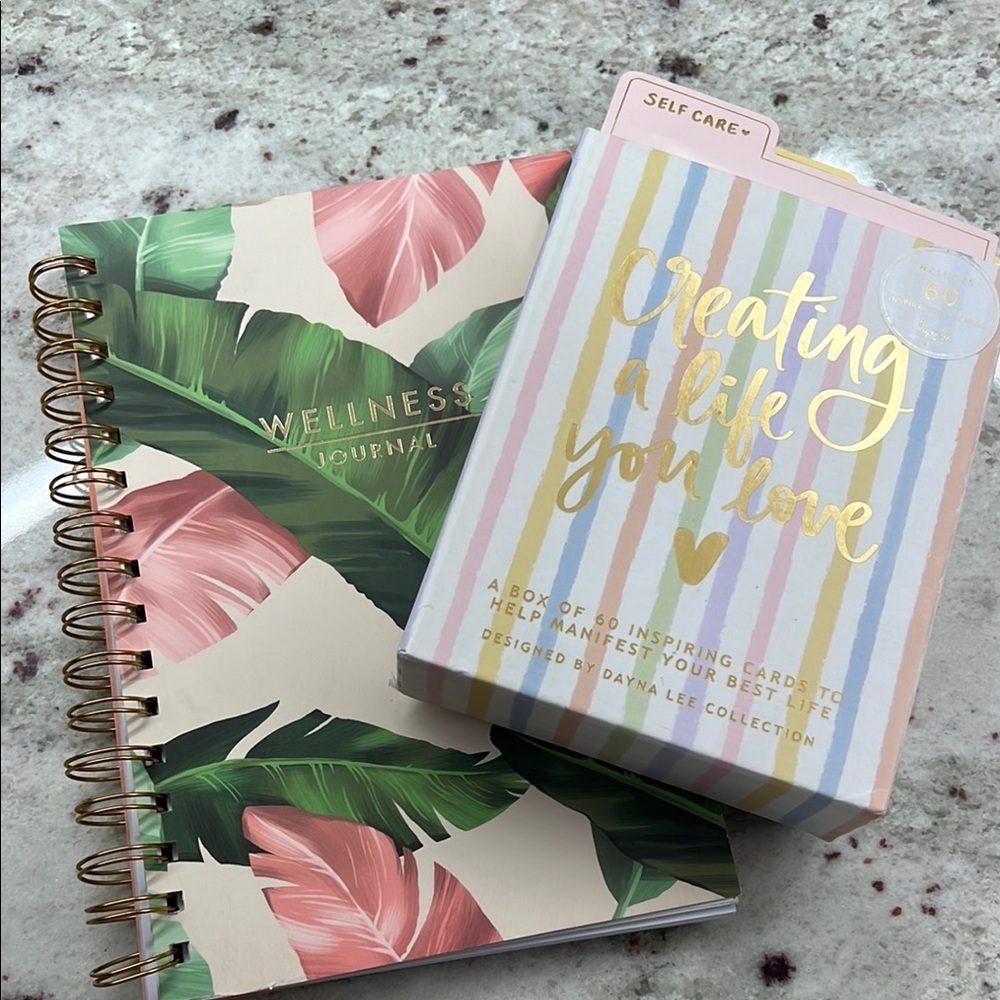 Wellness Journal with Tropical Design with Bonus Gratitude Cards